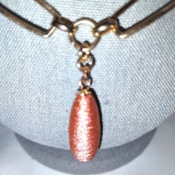 Costume Gold Necklace With Threaded Pendant 24". NWOT - Picture 2 of 3